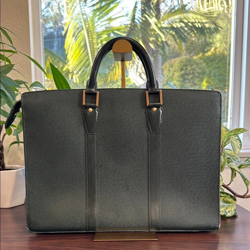 Louis Vuitton Green Leather Briefcase with Structured Design